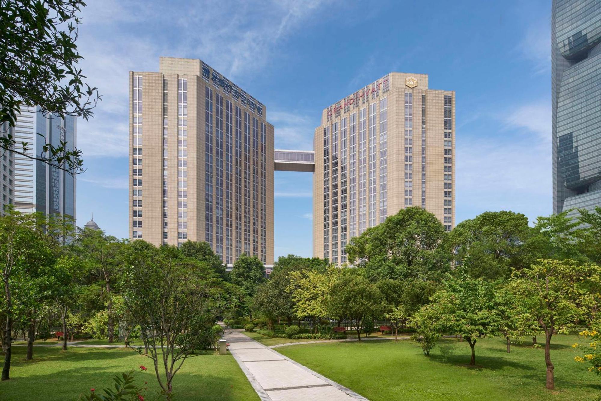 Grand Hyatt Guangzhou Hotell Exteriör bild